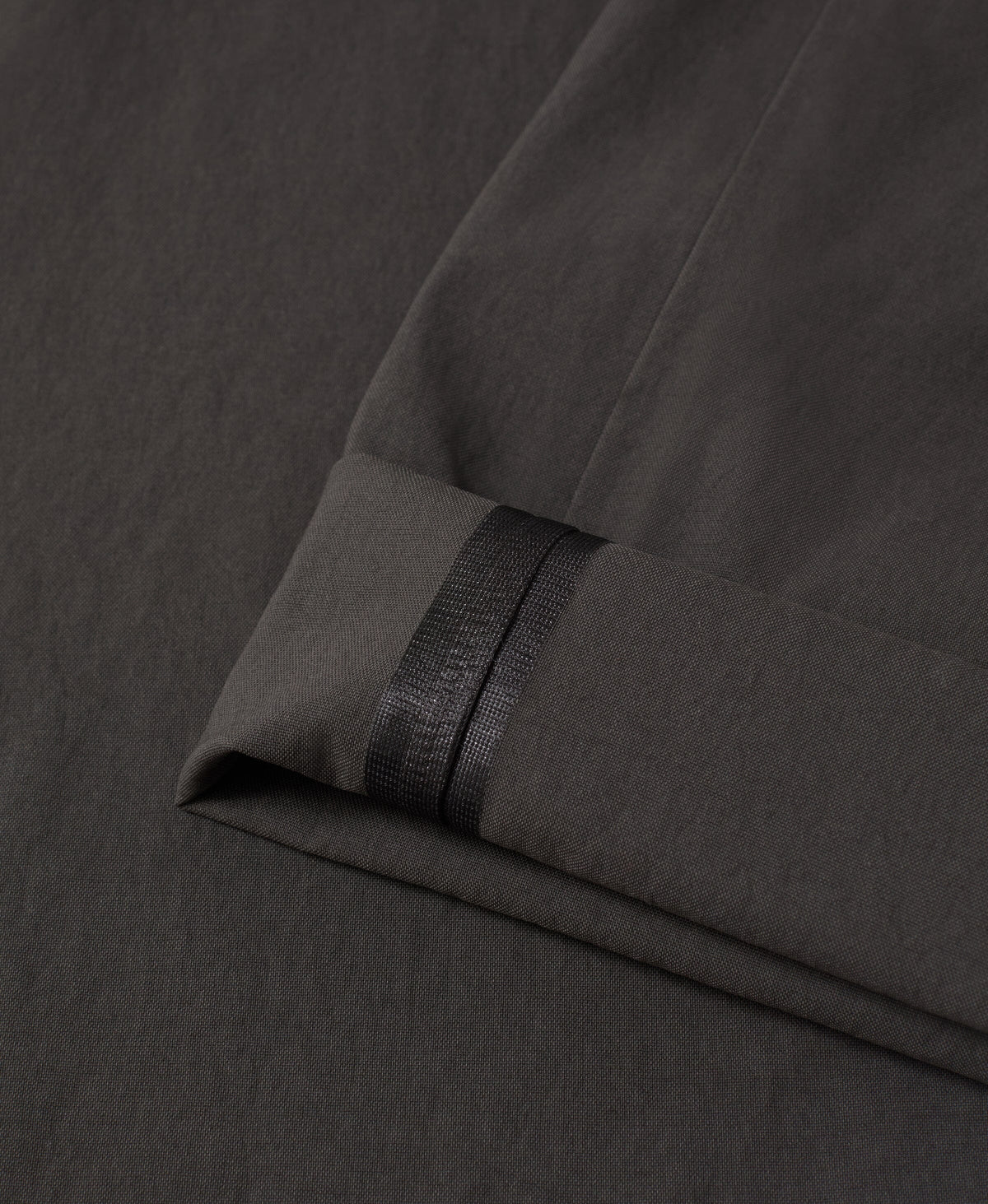 #color_deep grey